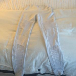 Alo Yoga Moto Legging (M)